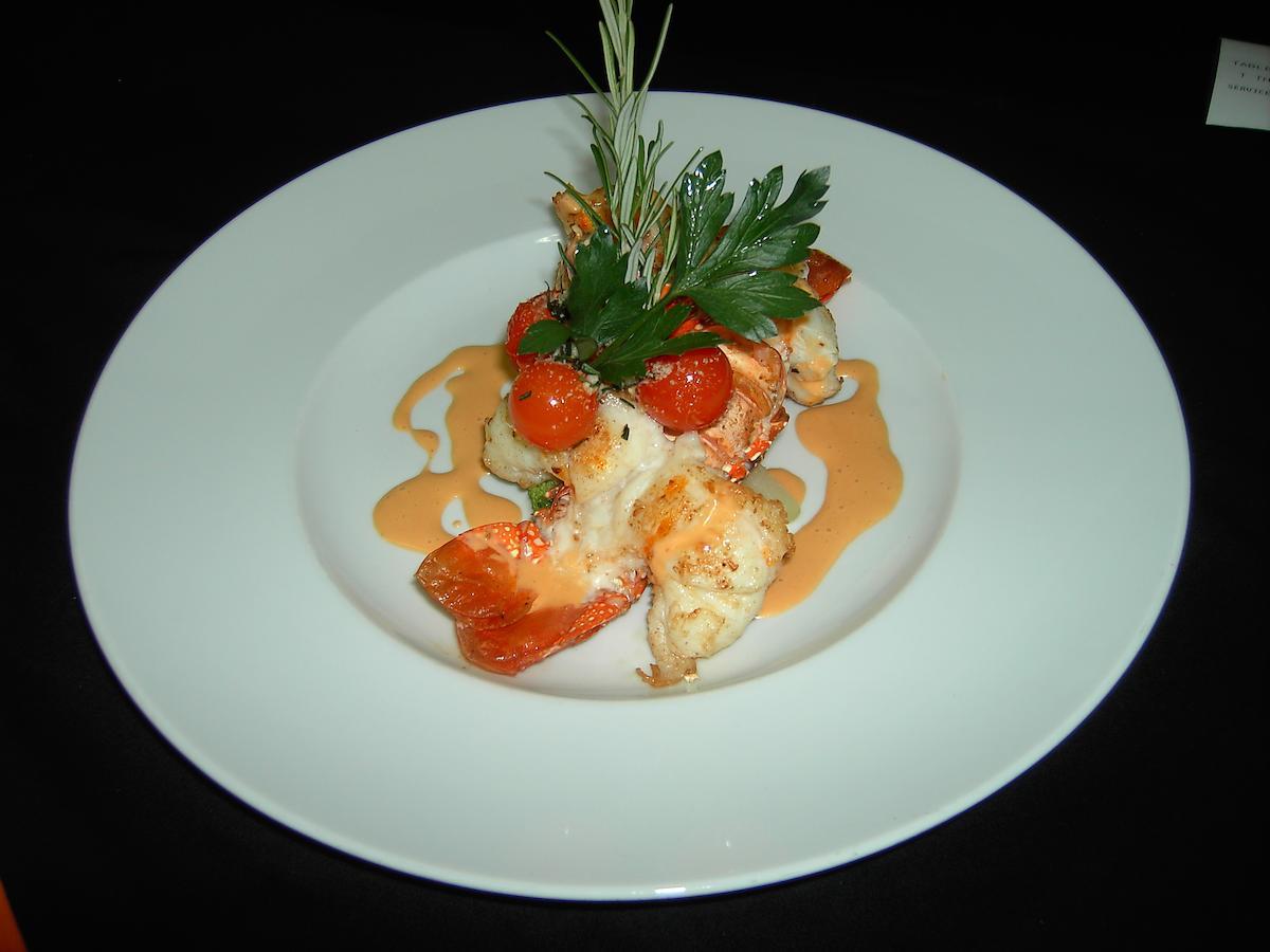 Hotel Restaurant Klosterli Pieterlen Buitenkant foto