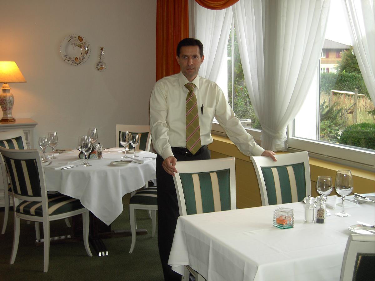 Hotel Restaurant Klosterli Pieterlen Buitenkant foto