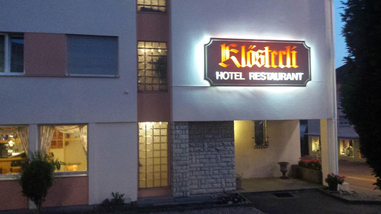 Hotel Restaurant Klosterli Pieterlen Buitenkant foto